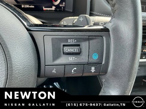 Used 2021 Nissan Rogue Platinum FWD image 31