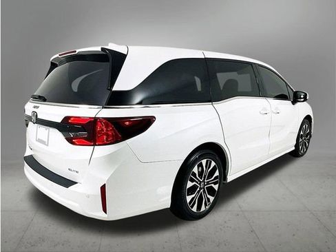 New 2026 Honda Odyssey Elite image 5