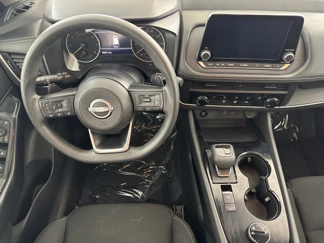 Used 2024 Nissan Rogue S AWD/4WD image 22