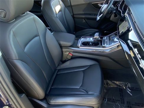 Used 2023 Audi Q7 3.0T Premium Plus image 18