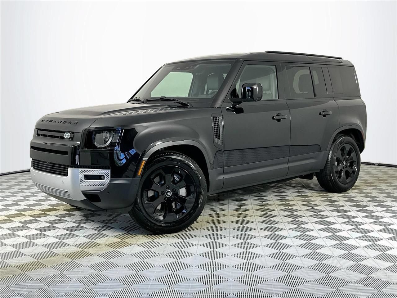 Used 2025 Land Rover Defender 110 S AWD/4WD image 1