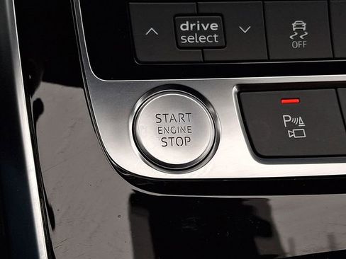 Used 2020 Audi Q8 Premium Plus w/ Premium Plus Package image 24