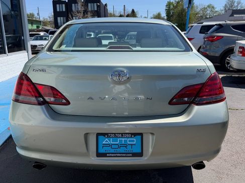 Used 2008 Toyota Avalon Touring FWD image 3