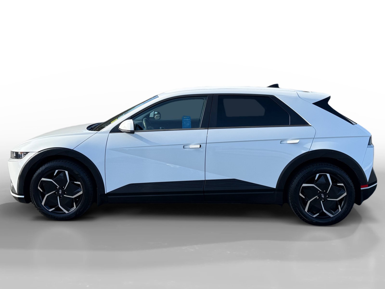 Certified 2024 Hyundai Ioniq 5 SEL RWD image 2
