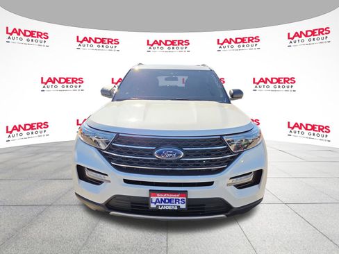 Certified 2022 Ford Explorer XLT w/ Equipment Group 202A image 8