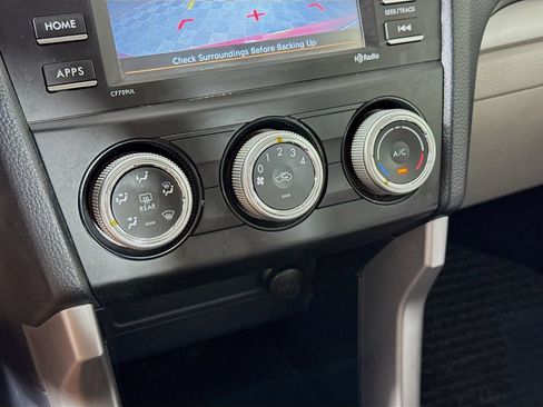 Used 2018 Subaru Forester 2.5i AWD/4WD image 15