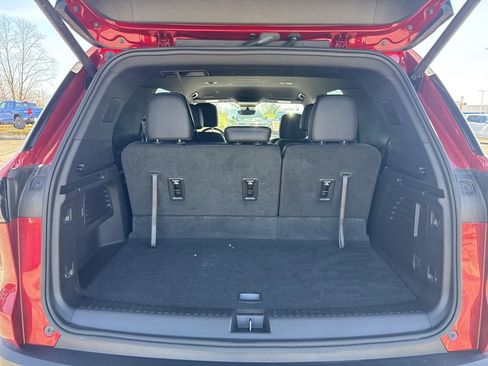 Used 2026 Chevrolet Traverse LT w/ Driver Confidence Package image 7