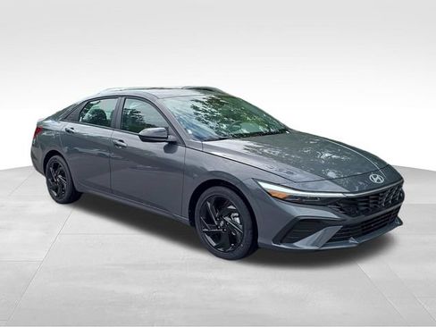 New 2026 Hyundai Elantra Sport FWD image 14