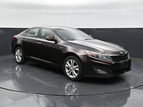 Used 2013 Kia Optima LX FWD image 3