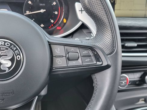 Used 2024 Alfa Romeo Stelvio Sprint RWD image 6