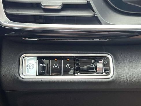 Used 2026 Buick Envision Sport Touring AWD/4WD image 32