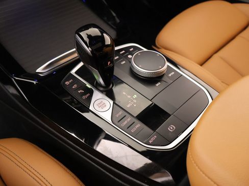 Used 2024 BMW X3 sDrive30i w/ M Sport Package RWD image 9