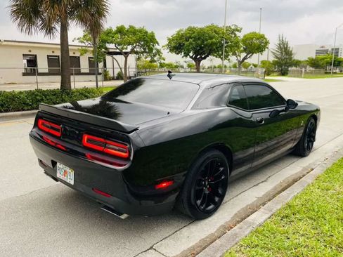 Used 2022 Dodge Challenger R/T Scat Pack w/ Plus Package RWD image 5