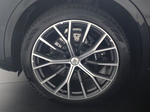 Certified 2023 Maserati Grecale GT AWD/4WD image 24