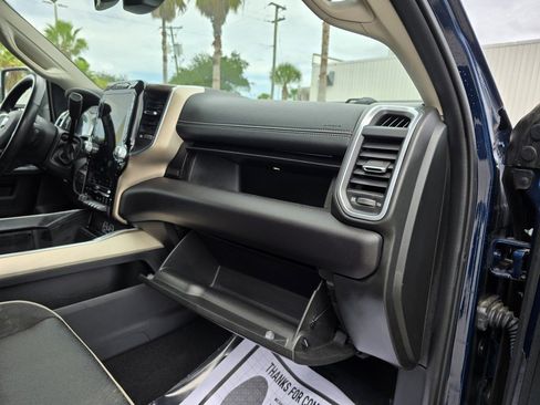 Used 2024 RAM 3500 Laramie image 40