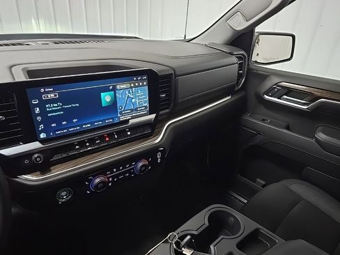 Used 2024 Chevrolet Silverado 1500 LT image 26