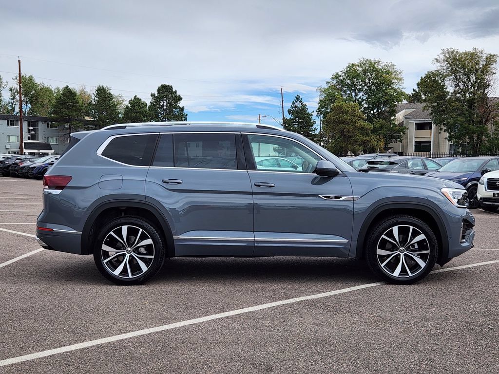 Certified 2026 Volkswagen Atlas SEL Premium R-Line AWD/4WD image 5