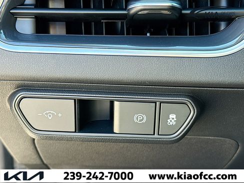 New 2025 Kia K4 EX image 31