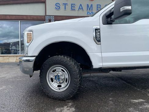 Used 2019 Ford F250 XL w/ XL Value Package image 3