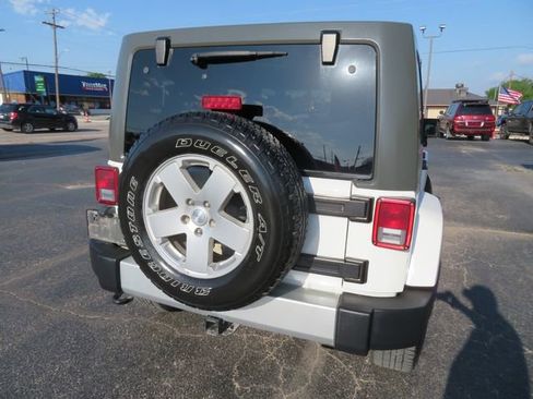 Used 2010 Jeep Wrangler Unlimited Sahara w/ Dual Top Group image 6