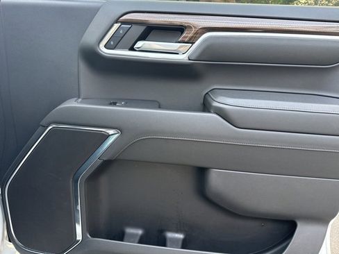 Used 2024 Chevrolet Silverado 1500 RST w/ Z71 Off-Road Package image 29