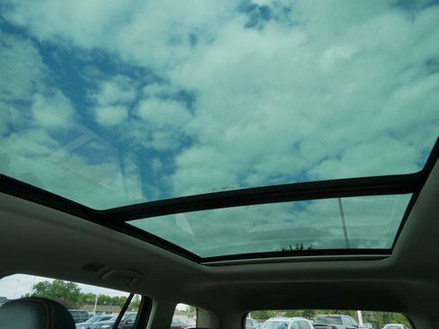 New 2026 Volkswagen Atlas Peak Edition image 13