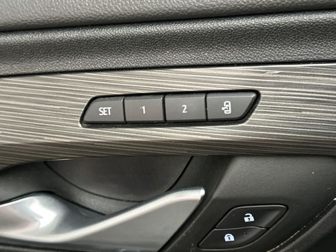 Used 2022 GMC Terrain SLT w/ Infotainment Package II AWD/4WD image 38