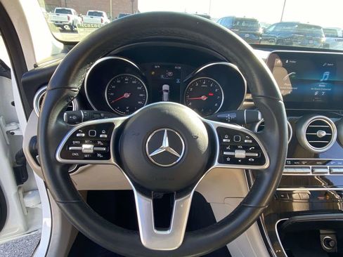 Used 2021 Mercedes-Benz GLC 300 4MATIC image 23