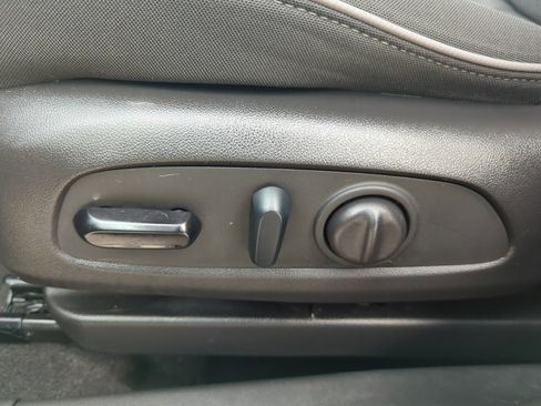 Used 2023 Chevrolet TrailBlazer LT w/ Convenience Package image 14