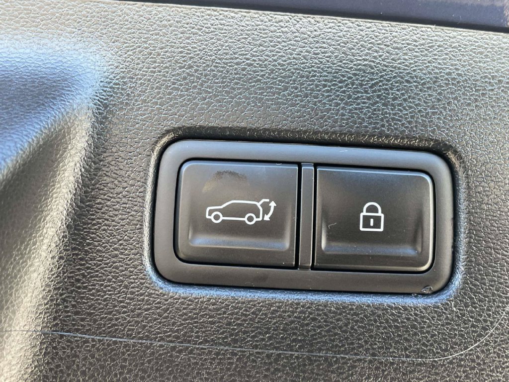 Used 2026 Hyundai Santa Fe SEL AWD/4WD image 13