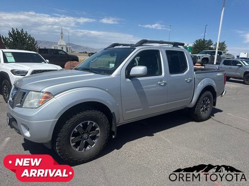 Used 2014 Nissan Frontier PRO-4X w/ Pro-4x Luxury Package AWD/4WD image 12