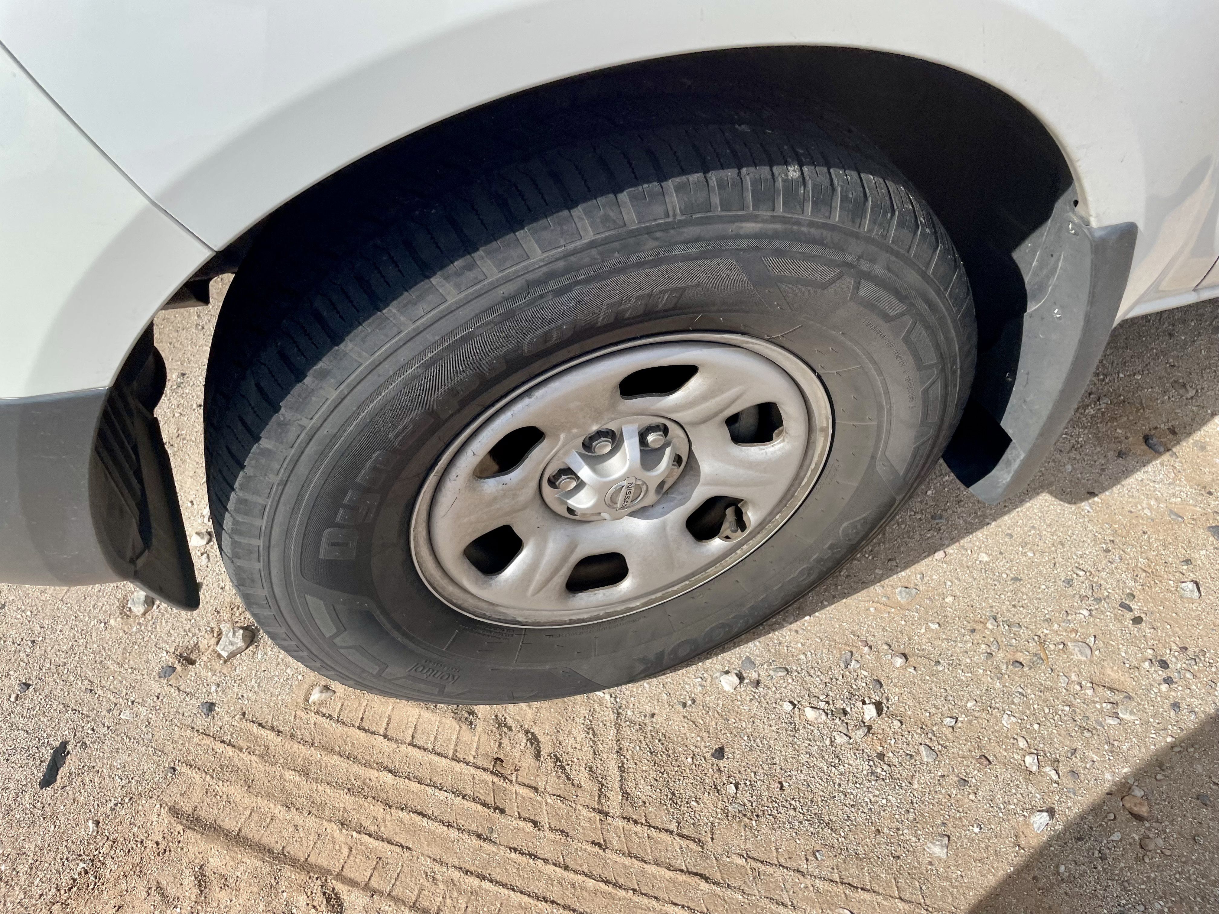 Used 2020 Nissan Frontier S RWD image 9