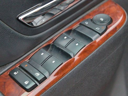 Used 2014 GMC Yukon SLT image 13