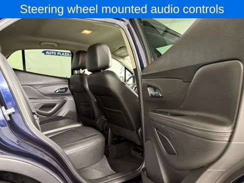 Used 2022 Buick Encore Preferred w/ Safety Package AWD/4WD image 18