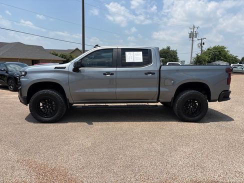 Used 2021 Chevrolet Silverado 1500 LT Trail Boss w/ Bed Protection Package AWD/4WD image 2