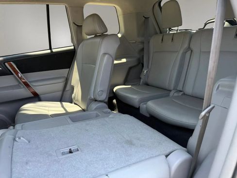 Used 2012 Toyota Highlander Limited w/ Tow Pkg FWD image 17