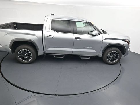 Used 2026 Toyota Tundra Limited AWD/4WD image 31