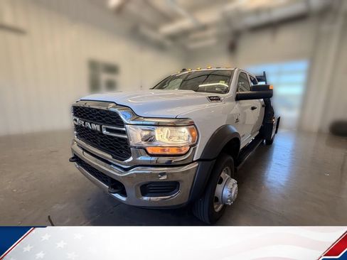 Used 2022 RAM 4500 Tradesman w/ Chrome Appearance Group AWD/4WD image 5