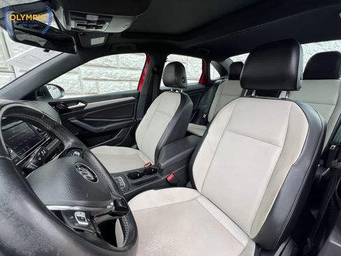 Used 2019 Volkswagen Jetta R-Line FWD image 40