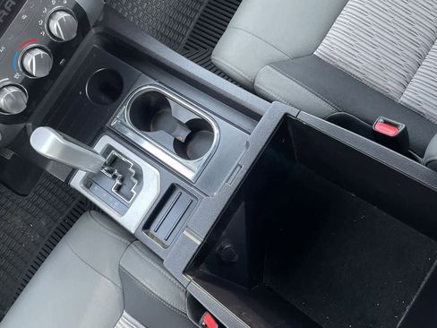 Used 2015 Toyota Tundra SR5 image 21