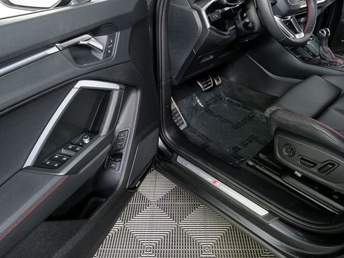 Used 2025 Audi Q3 2.0T Premium Plus w/ Premium Plus Package image 8