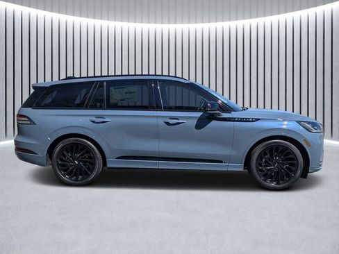 New 2026 Lincoln Aviator Reserve image 2