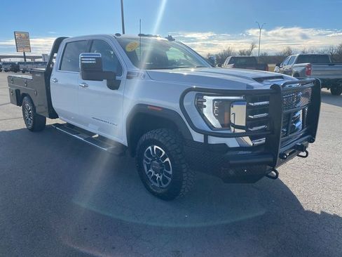 Used 2024 GMC Sierra 3500 SLT w/ SLT Premium Package image 8