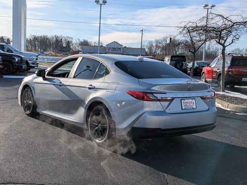 Certified 2025 Toyota Camry LE image 6