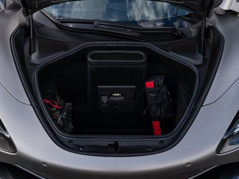 Used 2020 McLaren 720S Performance image 8