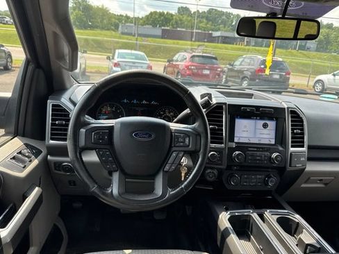 Used 2016 Ford F150 XLT w/ Equipment Group 302A Luxury AWD/4WD image 13