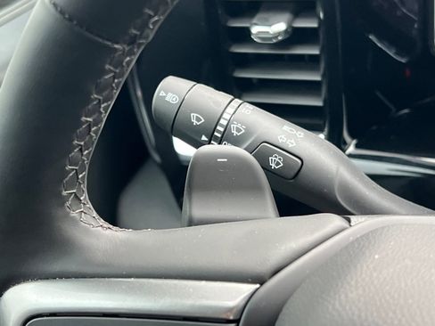 Certified 2025 Chevrolet Silverado 1500 LTZ image 37