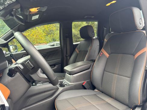 Used 2024 GMC Canyon AT4 w/ Canyon Safety Plus Package image 14