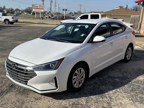 Used 2019 Hyundai Elantra SE w/ Cargo Package image 5