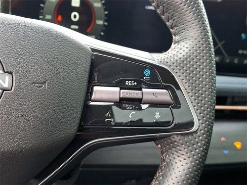 Used 2024 Nissan Ariya AWD image 24